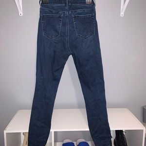 High waisted jeggings!!